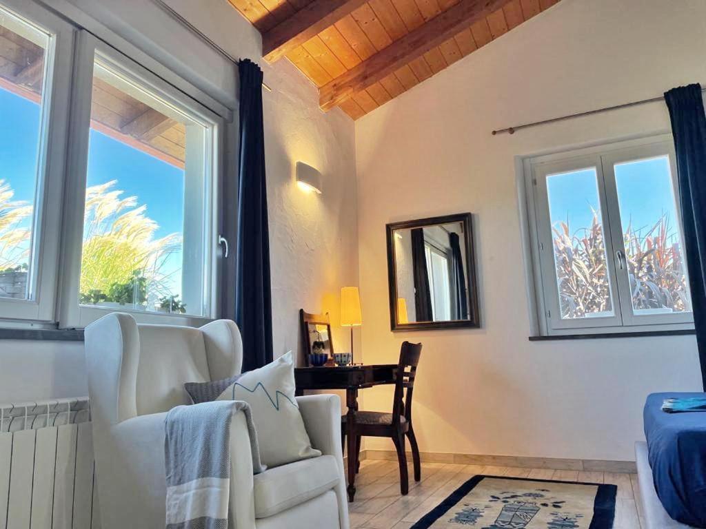Agroturismo Is Cheas Wine Farm Boutique
